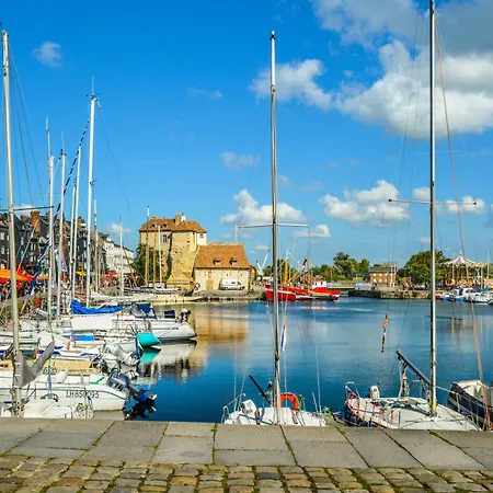 Hotel Honfleur 2*
